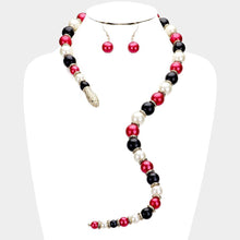 Load image into Gallery viewer, Gold Pearl Beaded Snake Open Necklace
