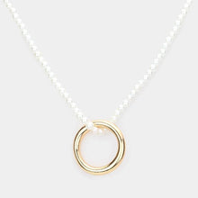 Load image into Gallery viewer, Cream Open Metal Circle Pendant Pearl Necklace
