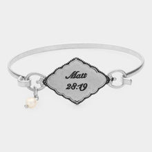 Load image into Gallery viewer, Silver Matt 28:19 Pearl Charm Hook Bracelet
