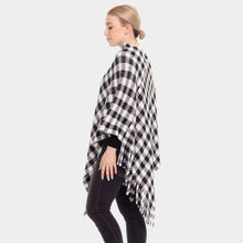 Load image into Gallery viewer, Black Buffalo Plaid Check Poncho
