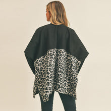 Load image into Gallery viewer, Gray Leopard Pocket Kimono Poncho
