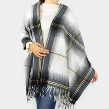 Load image into Gallery viewer, Black Plaid Check Printed Scarf
