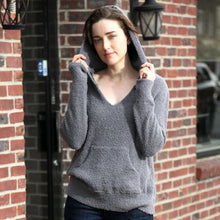 Load image into Gallery viewer, Gray Solid Pocket Hoodie Top
