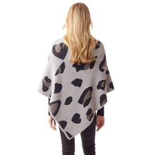 Load image into Gallery viewer, Gray Leopard Patterned Soft Poncho
