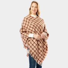 Load image into Gallery viewer, Pink Diamond Pattern Knitted Poncho
