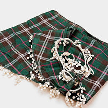 Load image into Gallery viewer, Green Crochet drop fringe plaid check scarf
