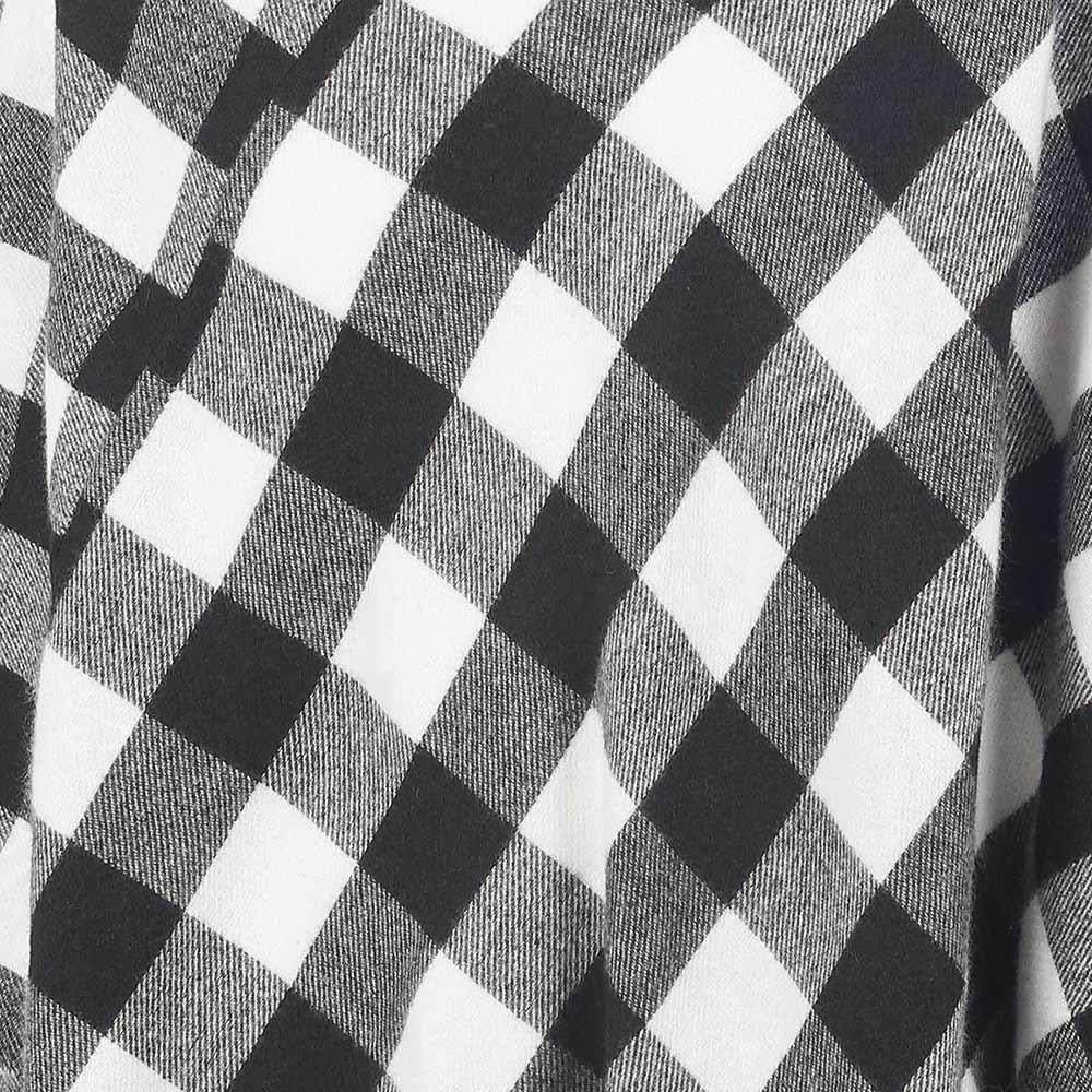 Black Buffalo Plaid Pattern Soft Poncho - Jewelry Store by Erik Rayo