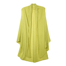 Load image into Gallery viewer, Olive Green Solid Pleated Vest
