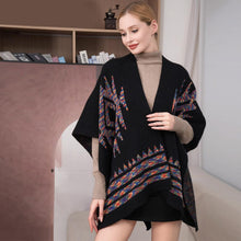 Load image into Gallery viewer, Black Boho Patterned Front Pockets Poncho
