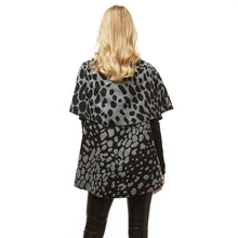 Load image into Gallery viewer, Gray Diameter Animal Print Cape Vest
