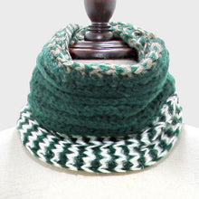 Load image into Gallery viewer, Green Twisted Yarn Infinity Scarf
