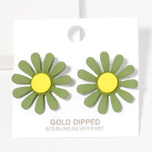 Load image into Gallery viewer, Silver Gold Dipped Flower Stud Earrings
