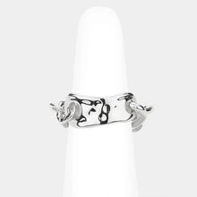 Load image into Gallery viewer, White Sterling Silver Dipped Abstract Metal Link Ring
