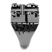 Load image into Gallery viewer, Anillo Color Plata Para Hombres y Ninos de Acero Inoxidable Cruz y Calaveras - Jewelry Store by Erik Rayo
