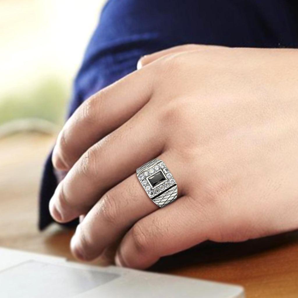 Anillo Color Plata Para Hombres de Acero Inoxidable Onyx Cuadrado Italiano - Jewelry Store by Erik Rayo