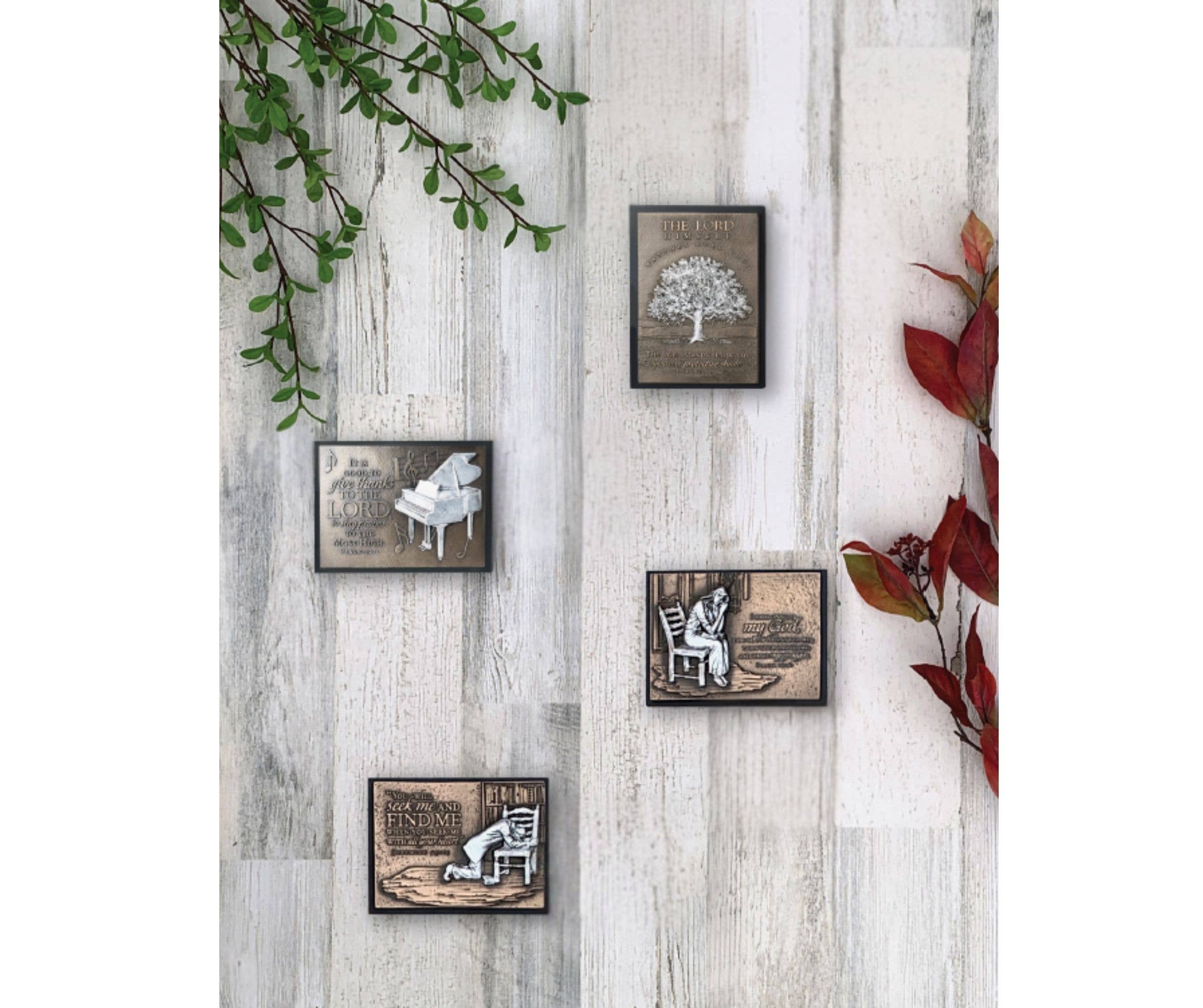 LCP Sculpture Plaque Give Thanks White Piano