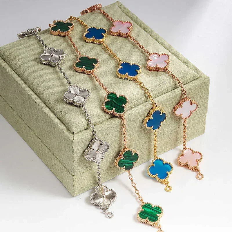 Pulseras de Trebol de Plata 925 Autentica Ajustables Disponibles en Negro, Dorado, Rosa, Verde y Mas - Jewelry Store by Erik Rayo