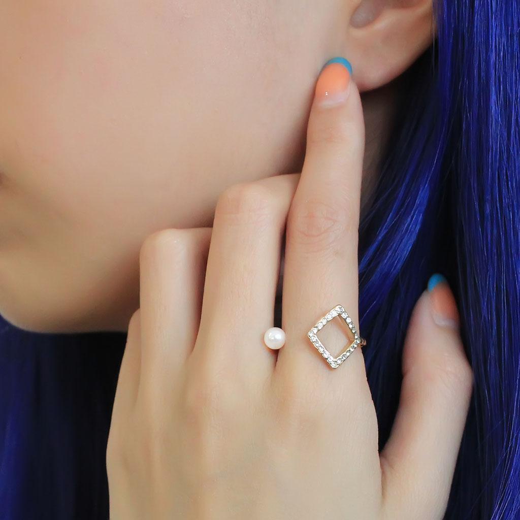 Gold Pearl Womens Ring Arrow 316L Stainless Steel Anillo Perla Flecha Color Oro Para Mujer Acero Inoxidable - Jewelry Store by Erik Rayo