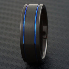 Load image into Gallery viewer, Men&#39;s Wedding Band - Brushed Black Ring with Dual Thin Blue Line Stripes - Wedding Rings for Men and Women
